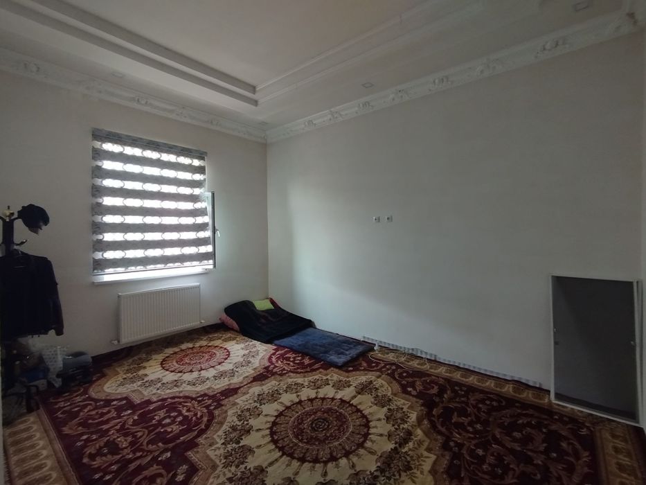 Uy sotiladi 4sotu 5ta xona