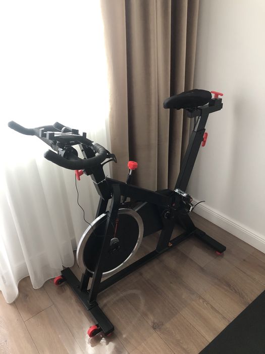 Vând bicicletă spinning + accesorii