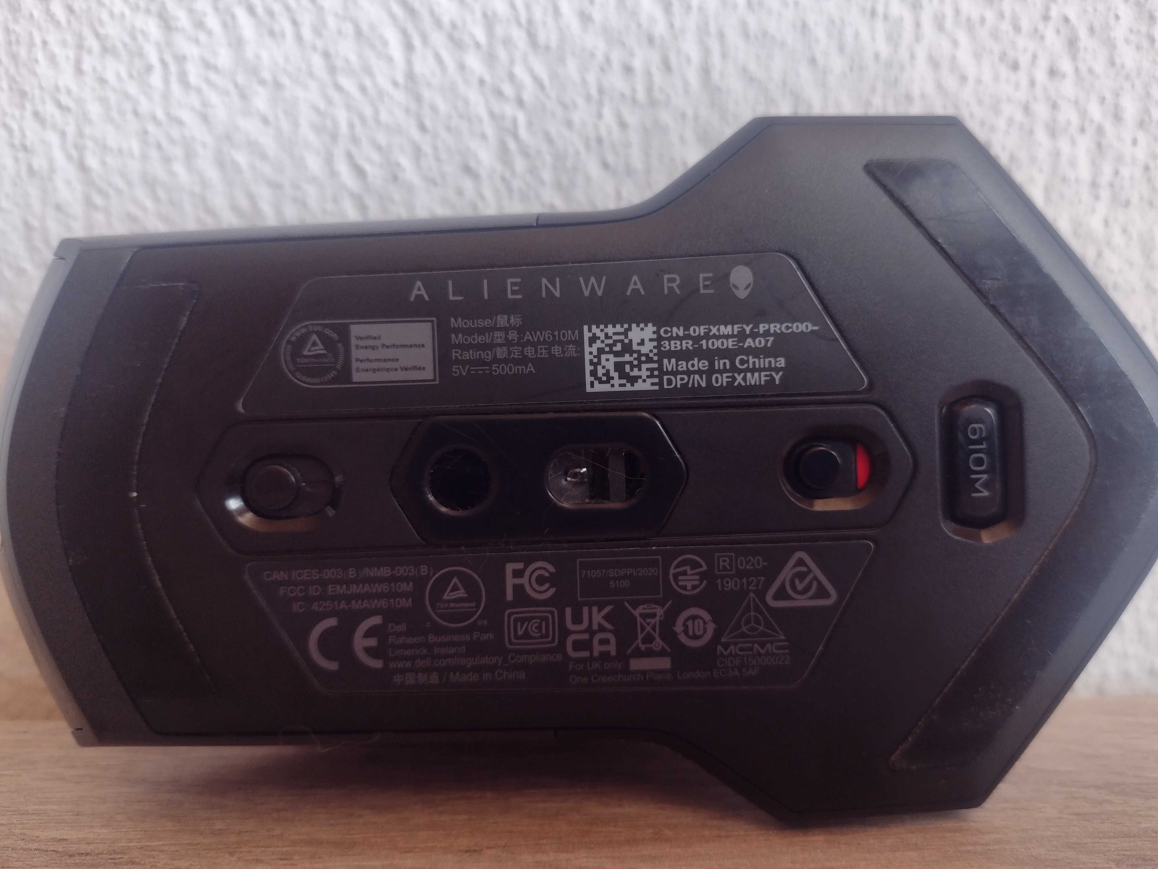 Alienware AW610 безжична геймърска мишка
