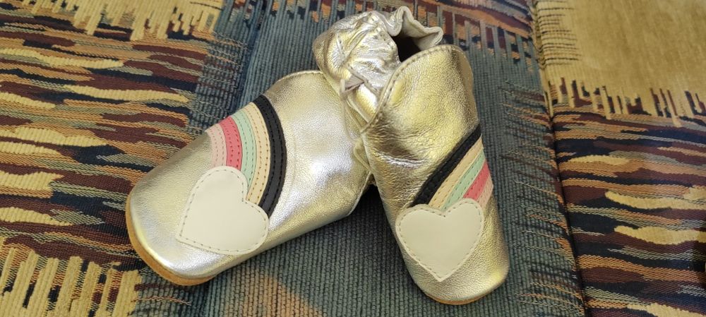 Vând încalțăminte piele pentru copii