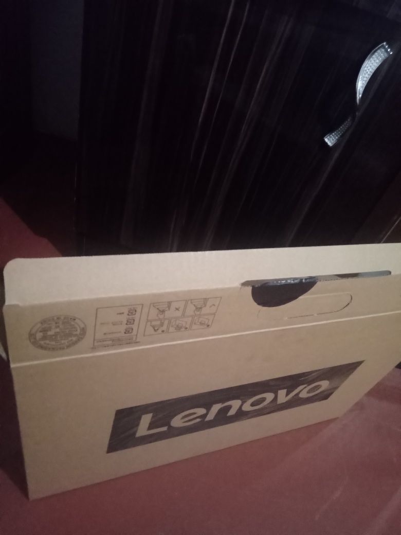 Kamyuter Lenovo ipad3 sotiladi srochno holati yangi 2 oy boldi