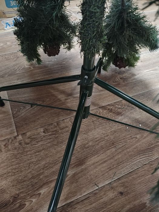 Продам Ёлку искусственную