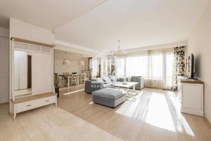 Дава се под наем Тристаен апартамент в София, Лозенец - 161 кв.м за 2000 € - Снимка #2