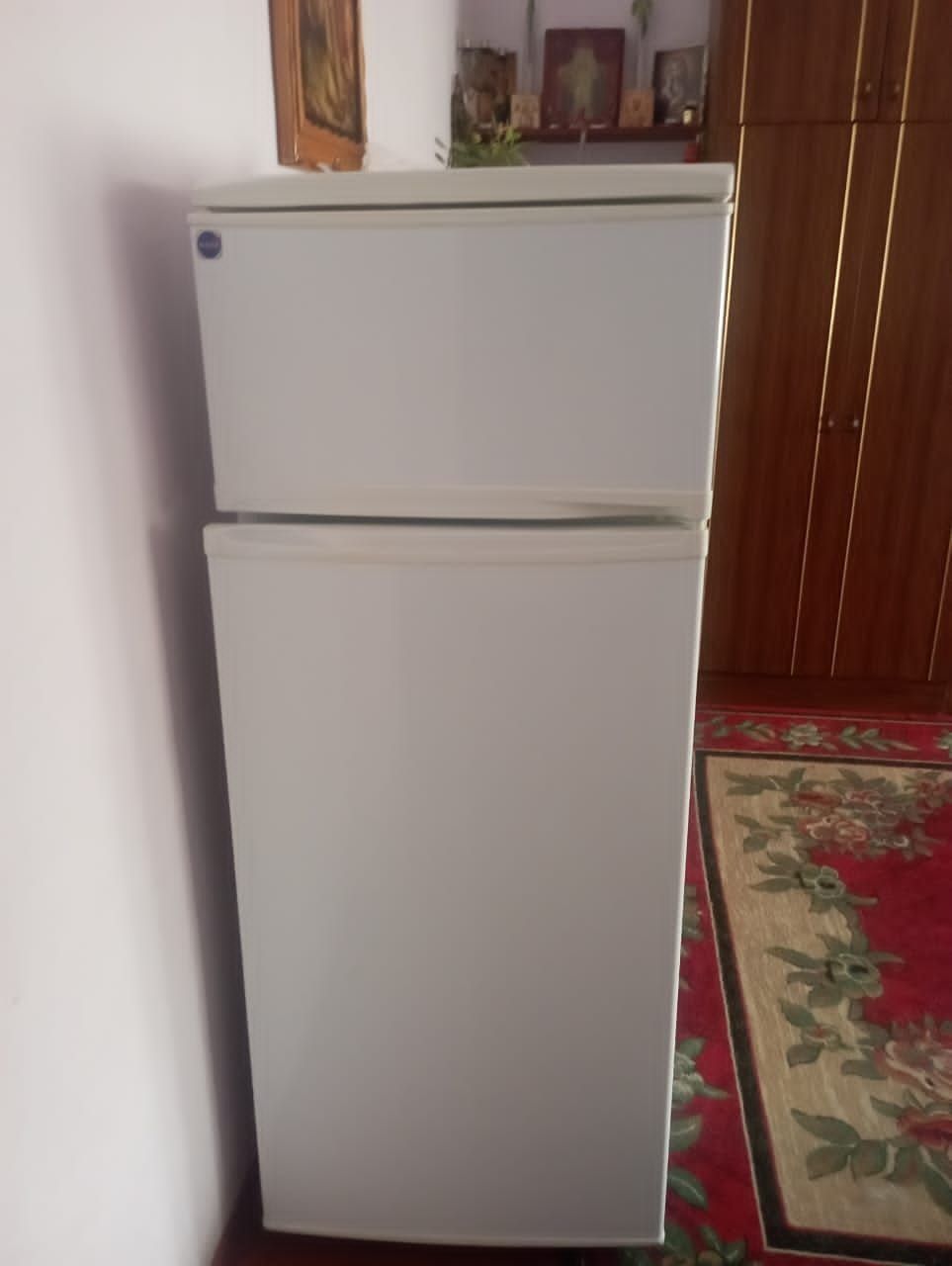 Продаю свой холодильник
