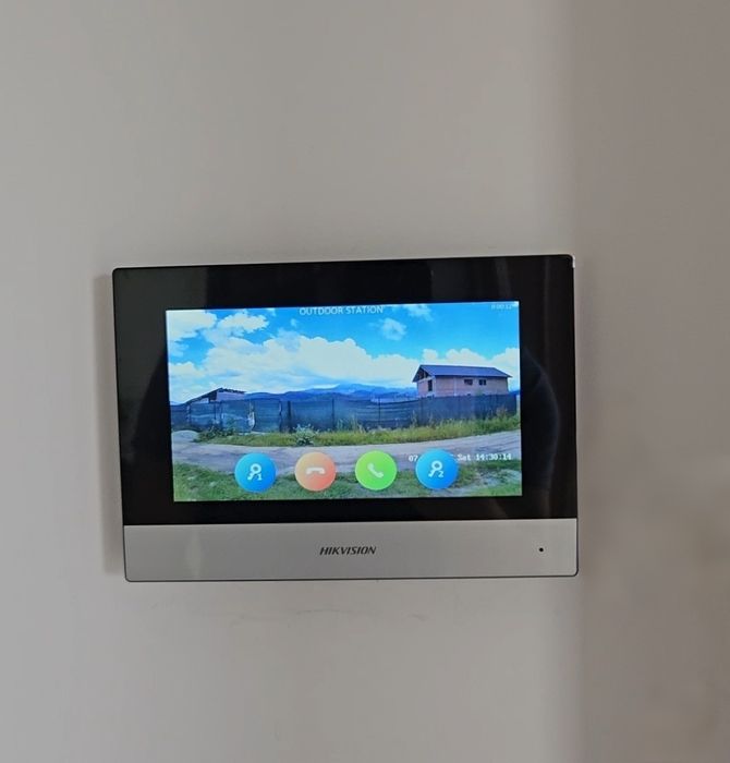 Montaj videointerfon cu deschidere din telefon