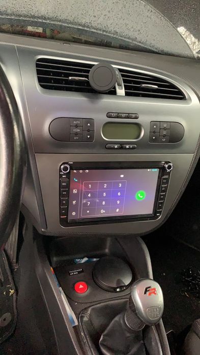 Navigatie Vw Passat,Golf,Tiguan,Jetta,Amarok,Touran,Sharan,Skoda,Seat