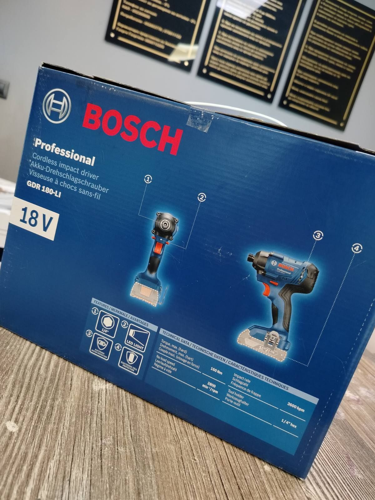 Ударен гайковерт Bosch GDR 180-Li Professional