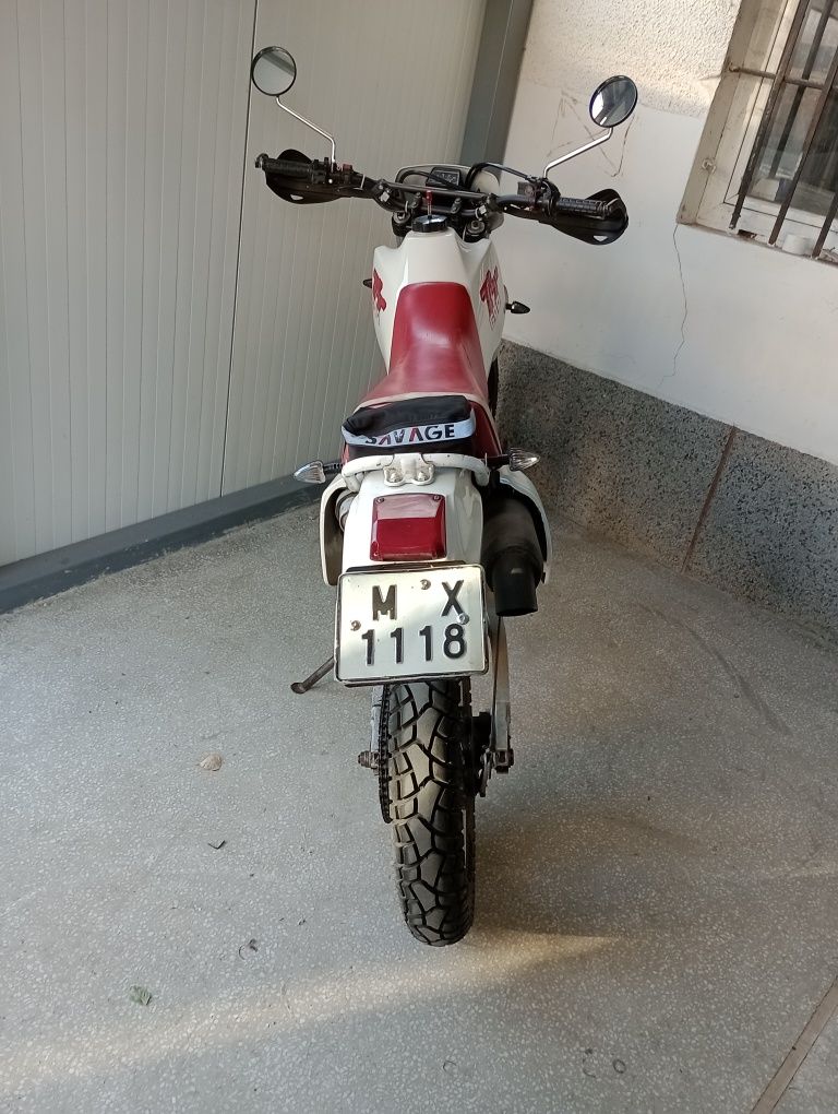 Продавам Yamaha TT600