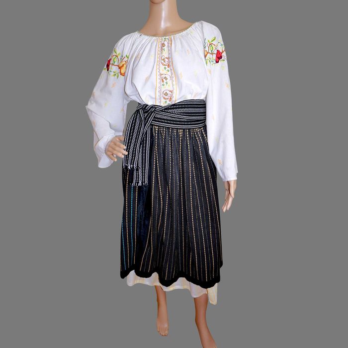 Costum popular autentic, vechi , oltenesc cu valnic masura M-L