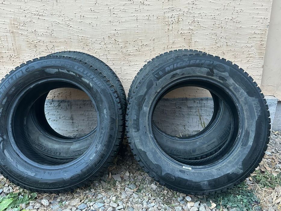 Продам зимние шины фирмы Michelin 225/65/R17