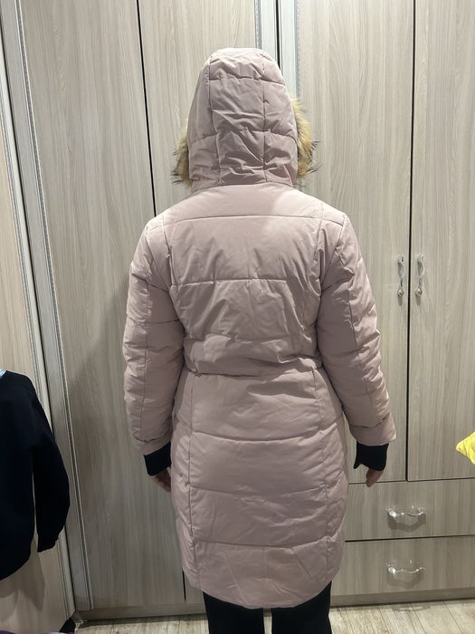 Продам зимний пуховик