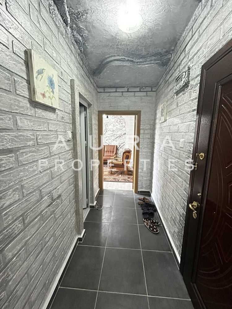 Продава се Двустаен апартамент в Разград, Орел - 63 кв.м за 972 €/кв.м - Снимка #5