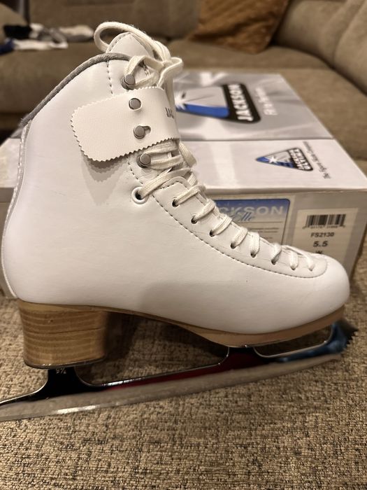 Коньки фигурные  Jackson Elle