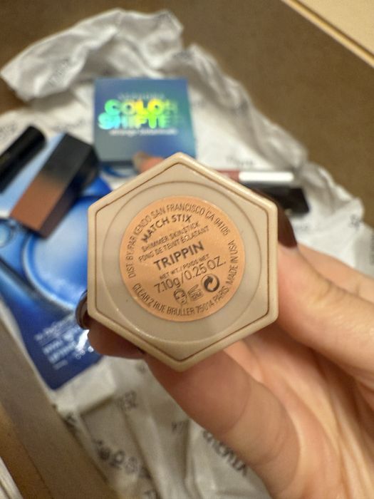 Лот козметика, Huda beauty, Lancome, Clarins, Fenty Beauty, Sephora