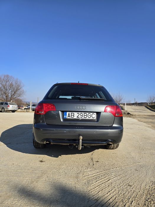 Vând Audi A4 B7 Avant