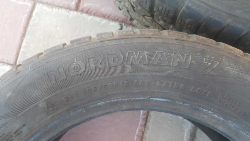 Резина зимняя «Nokian Tyres Nordman 7» (185х60х15) , 2 баллона. Цена12