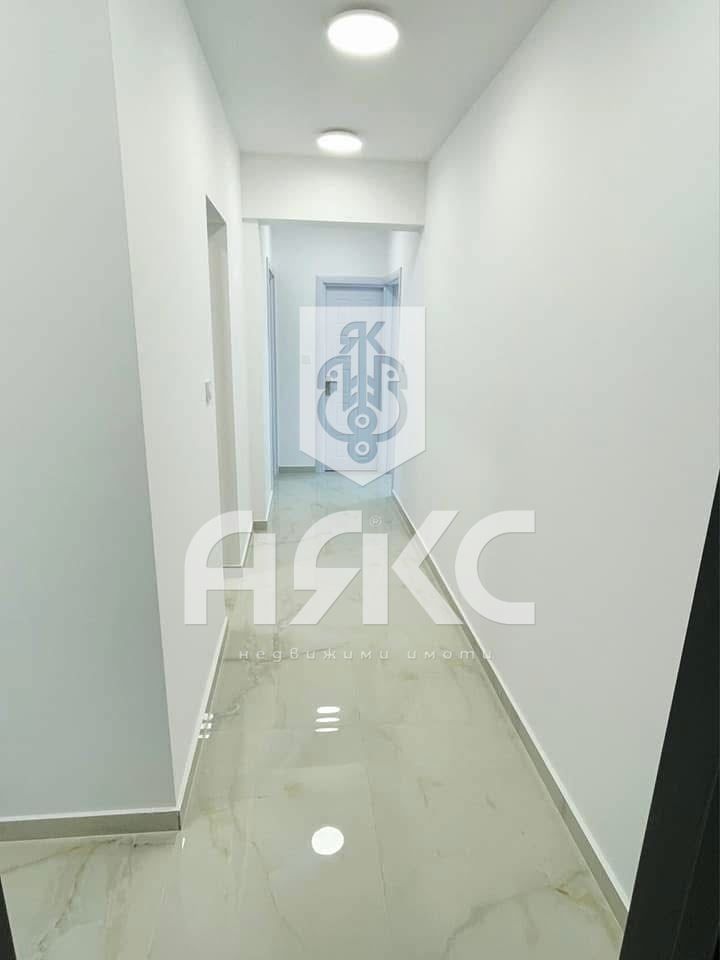 Тристаен апартамент в кв. Свобода