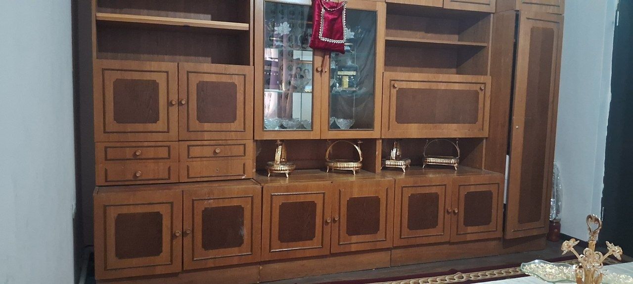 Стинка срочно сотилади