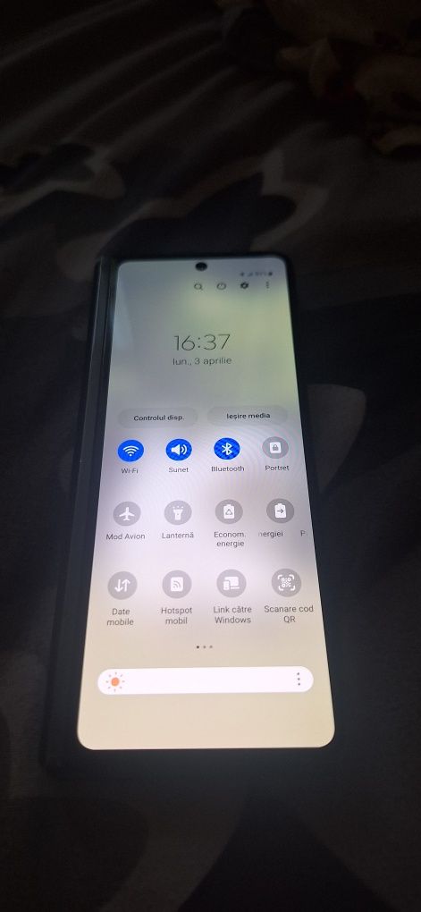 Samsung Z Fold 3
