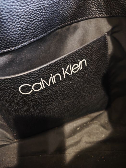 Оригинална чанта Calvin Klein