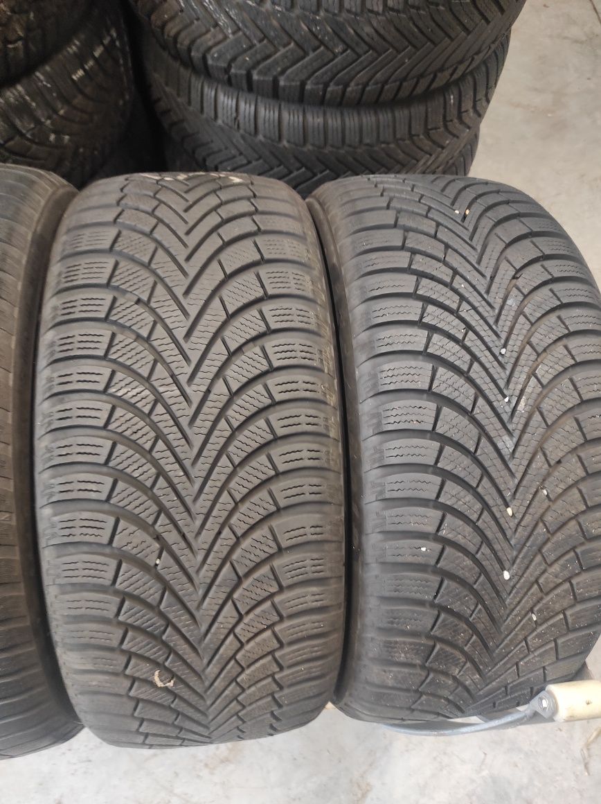 225/40/18 Maxxis 4бр