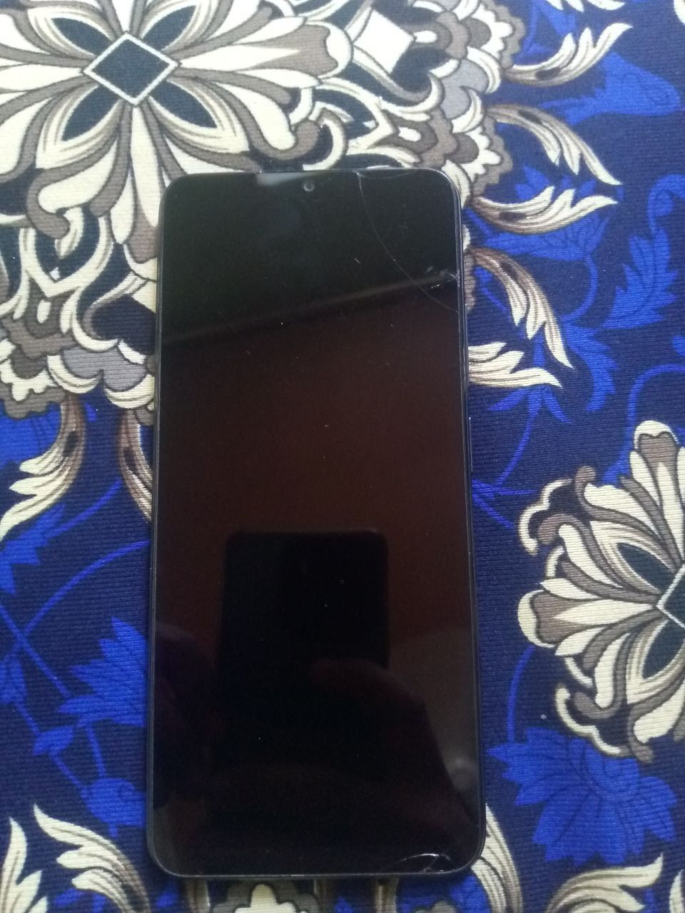 Redmi 12C     4+3/128gb
