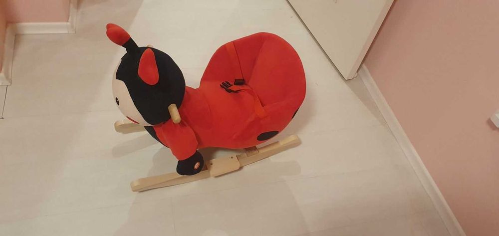 Люлеещо се столче - калинка