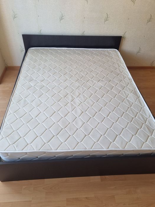 Кровать с матрасом недорого