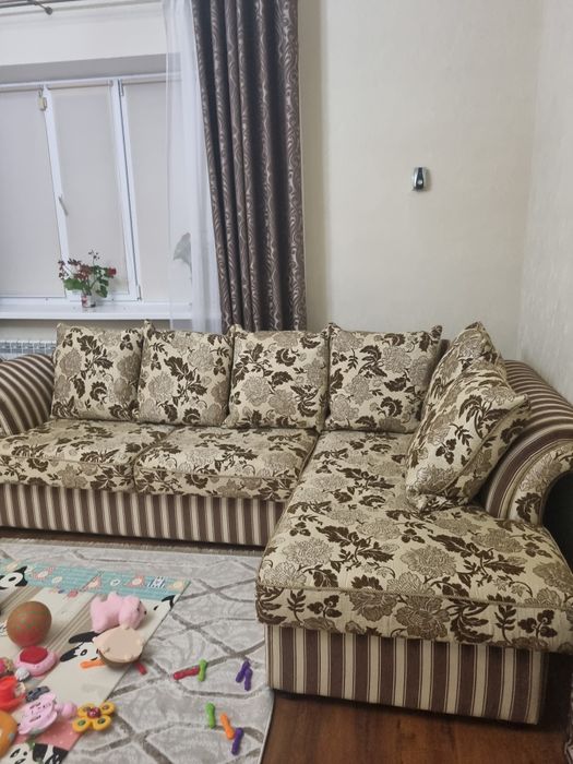 Угловой диван с креслом