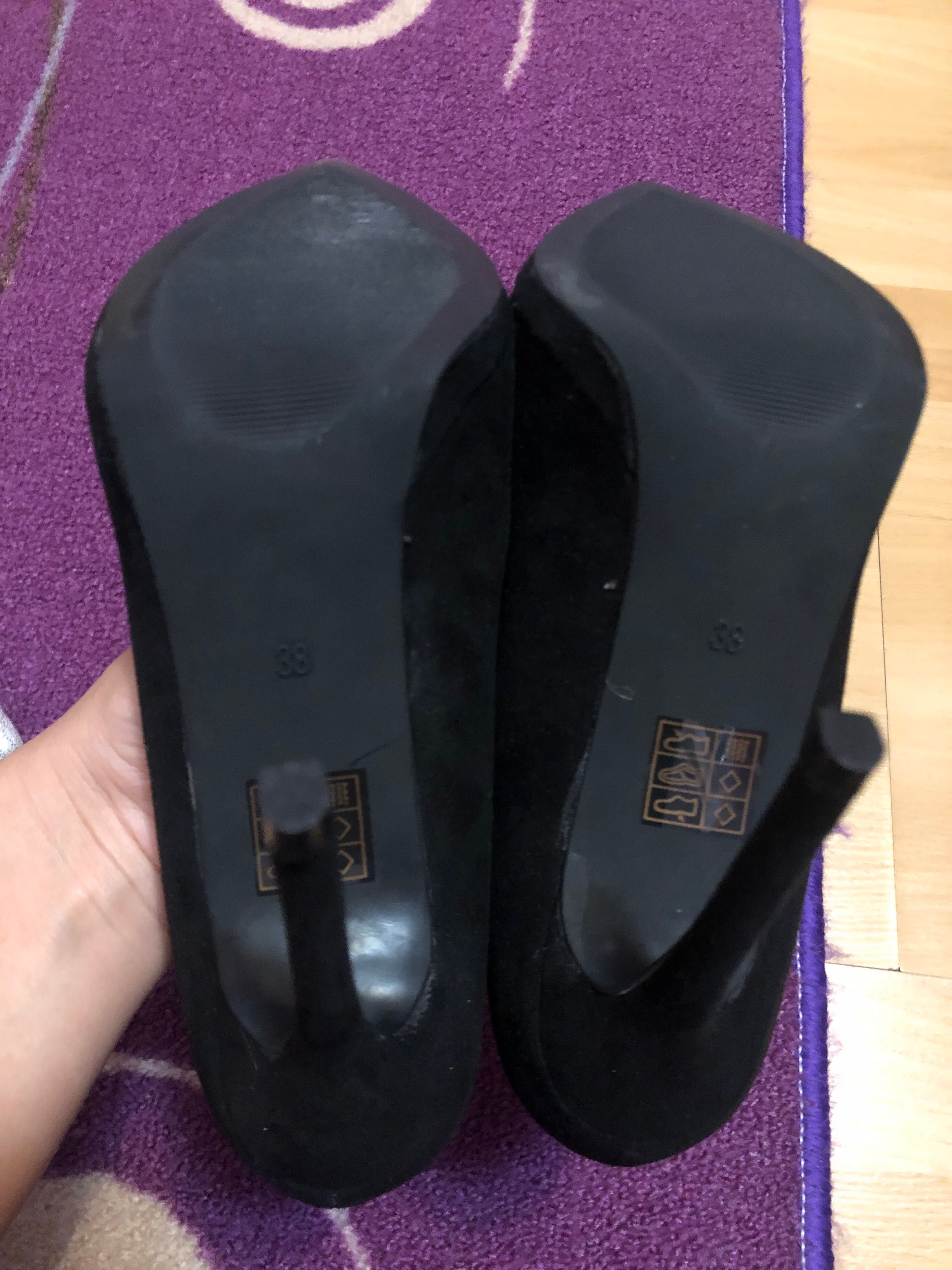 Нови черни дамски обувки на ток!