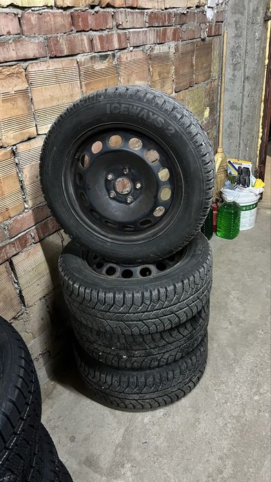 Зимни гуми и джанти  комплект 205/55-16 AUDI VW SEAT