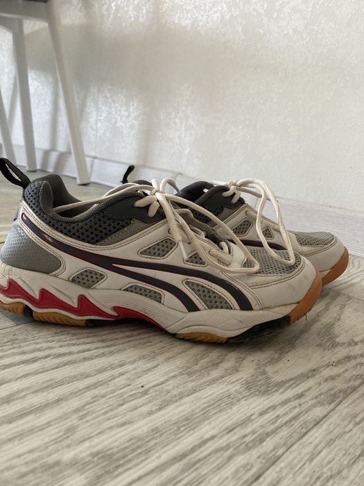 Мужские кросовки асикс без дефектов состояние супер размер 39 оригинал