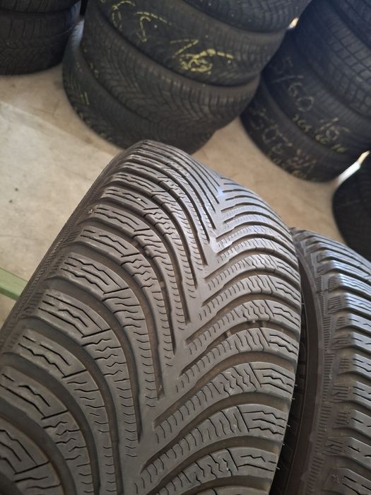 2 Anvelopele de iarnă 215 55 r17 Michelin