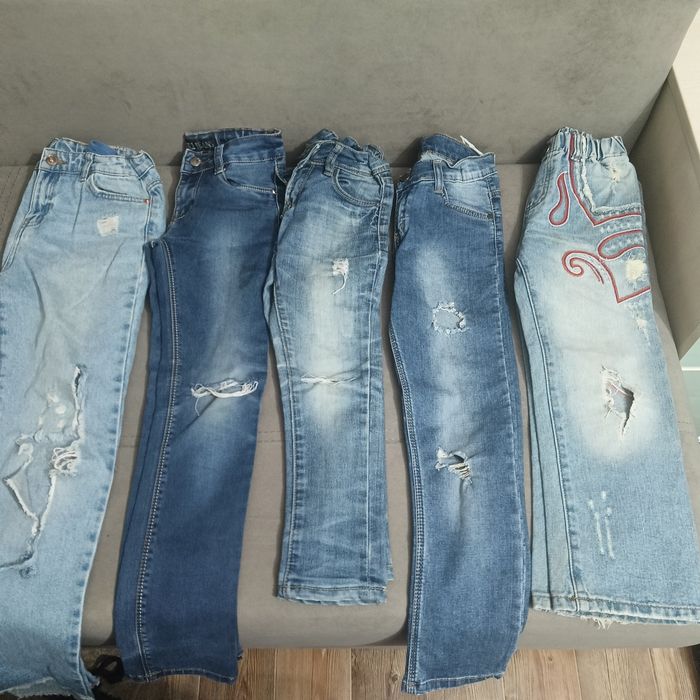 Джинсы и шорты на девочек