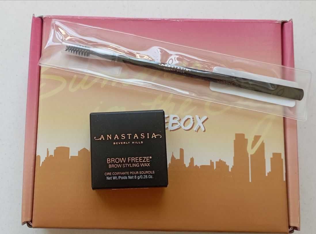BelleBox , гел за вежди + четка за вежди