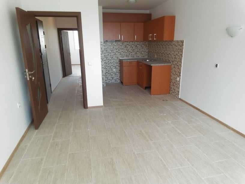 Дава се под наем Двустаен апартамент в Бургас, Меден рудник - зона А - 64 кв.м за 150 € - Снимка #3