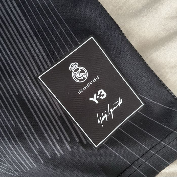 Футболен Екип Real Madrid Y-3 Лимитиран