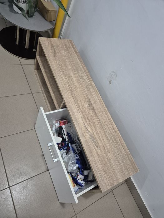 Comoda televizor mica