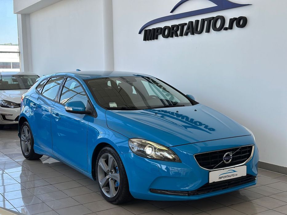 Volvo V40 Garantie 1 an-20000 km motorsi cutie de viteze / R-Design / Vodoo Blue