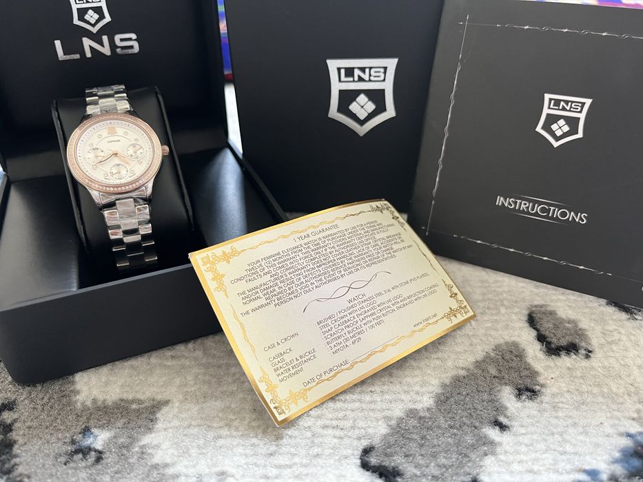 LNS soat sotiladi. Qimmatbaho ayollar soati.