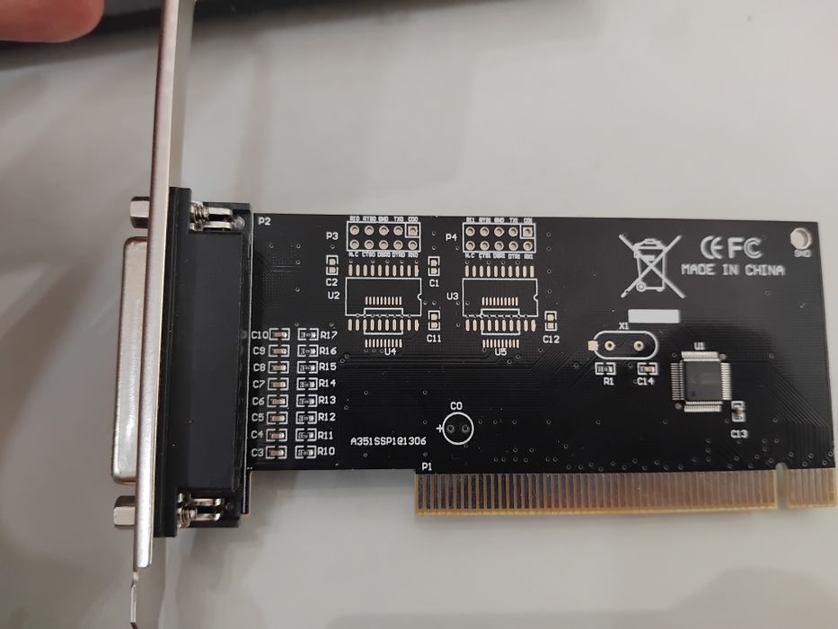 Eski kopyuter qurilmalar uchun ishlatiladigan adaptor