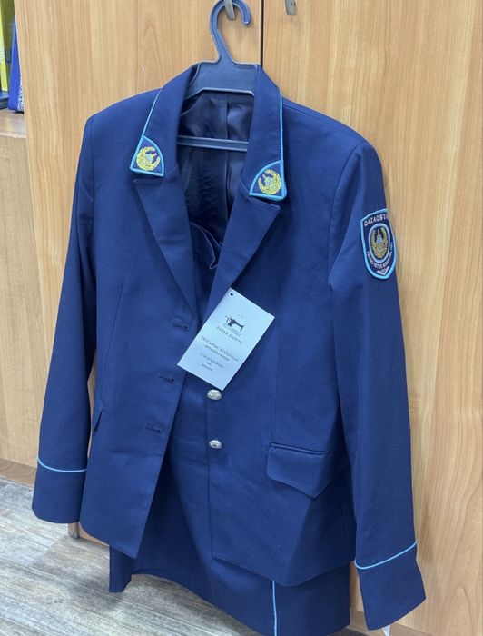 Продам форму МВД (китель с юбкой)