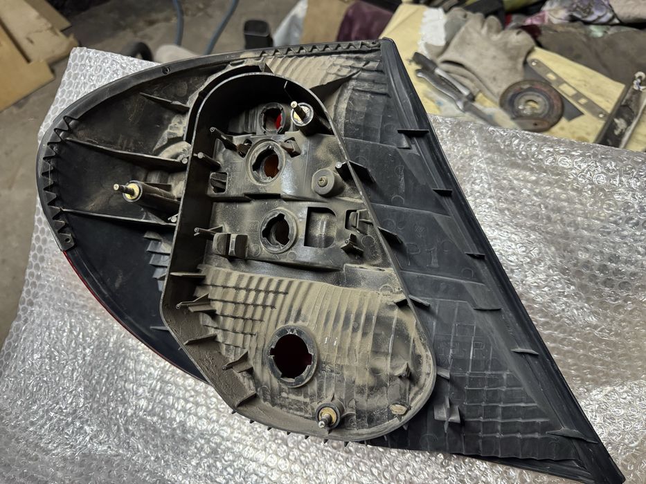 Продам задний фонарь камри 30