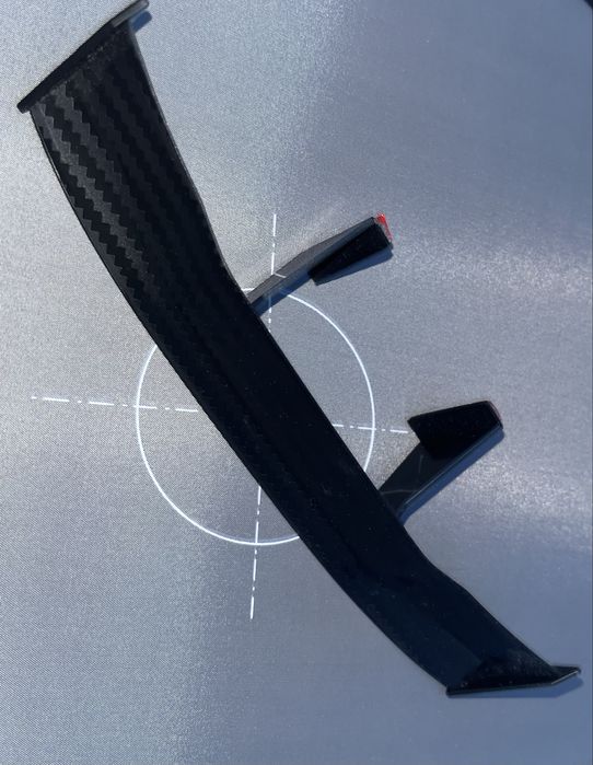 Mini eleron decorativ auto