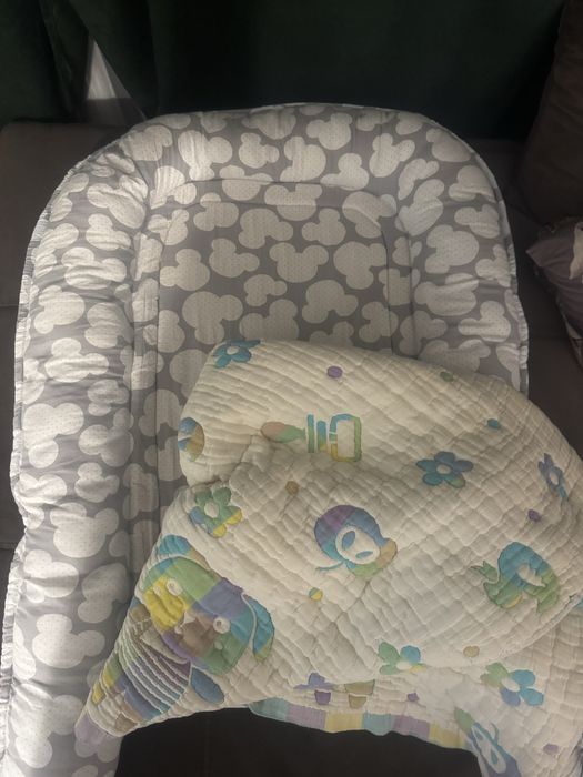 Отдам бесплатно кокон и одеяло