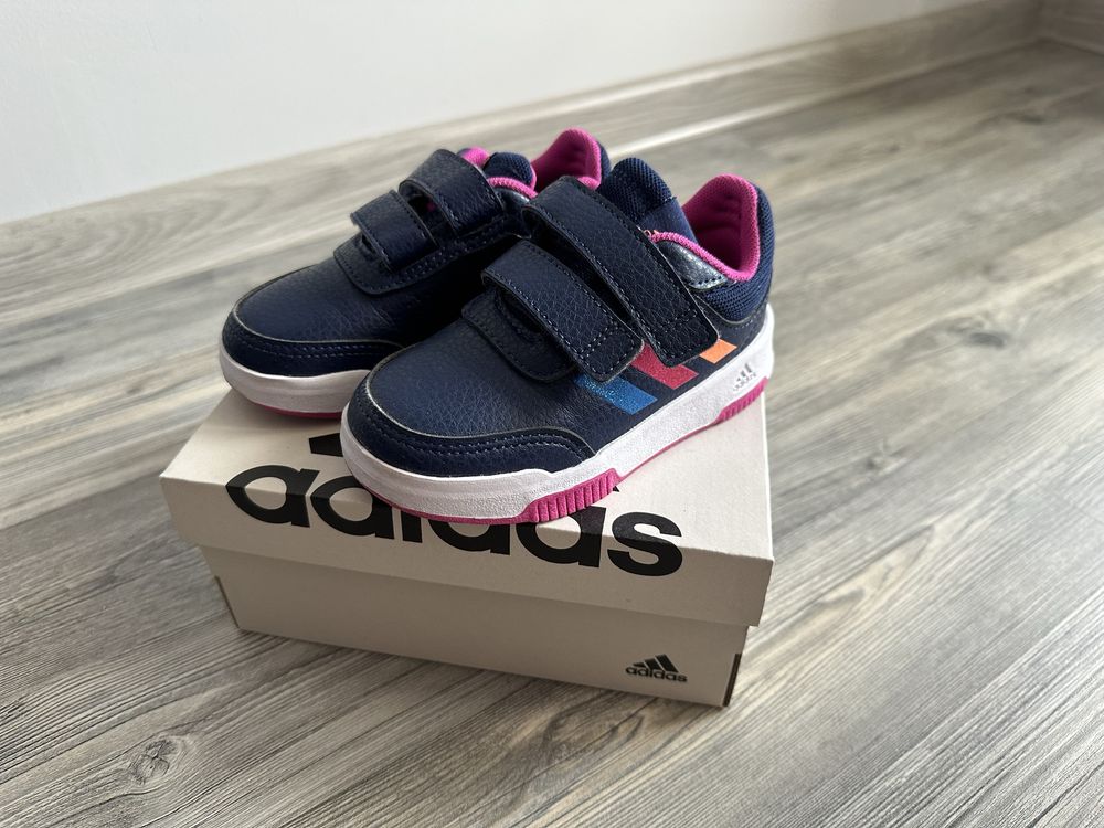 Детстки маратонки Adidas номер 23