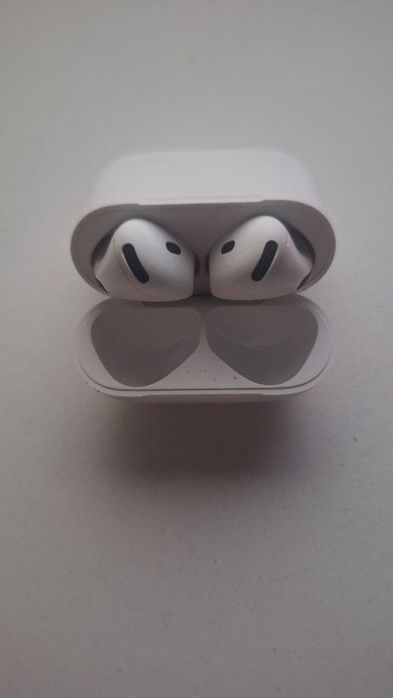 Casti Airpods 4 Apple