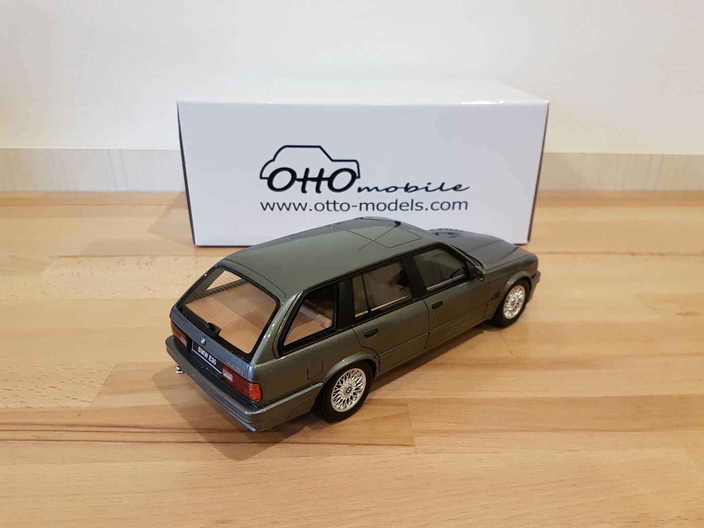 Macheta BMW e30 Touring, 1/18,Otto-Models /Ottomobile