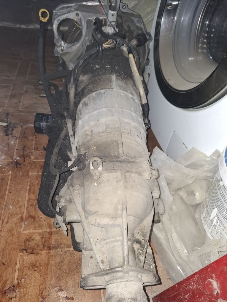 Продам б/у автоматическую коробку автомат