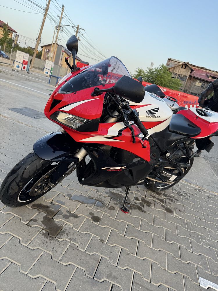 Honda cbr 600rr